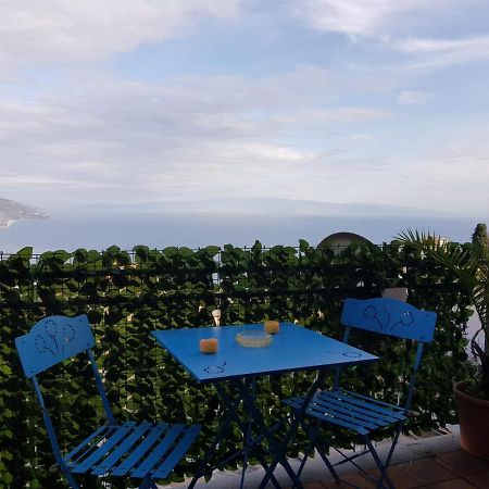 "Sea-See" Studio Taormina Center - Bellissima Vista Mare - Corner Kitchen Esterno foto